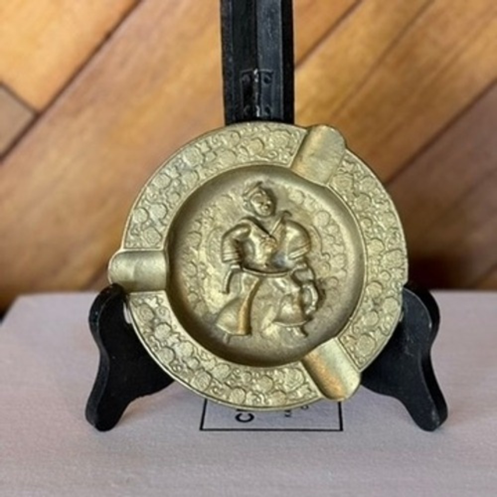 Vintage Brass Sailor Ashtray Embossed Nautical Rose Border 5 Inch Round